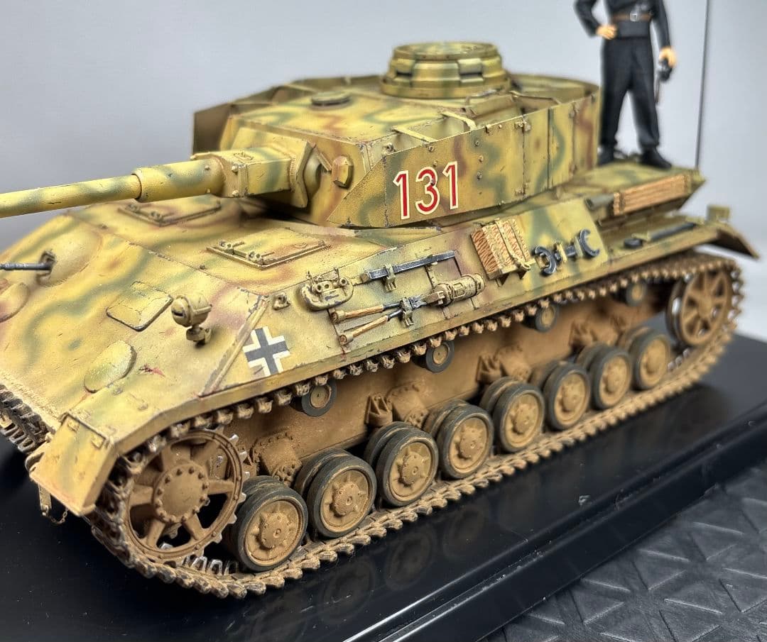 【完成品】アミュージングホビー 1/35 Ⅳ号戦車 クルップ計画型