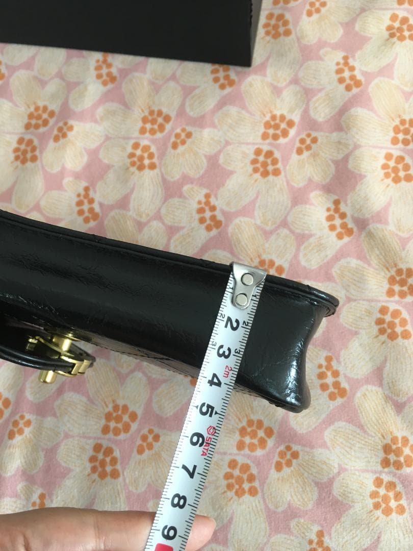 ブラック スマホショルダーバッグ《箱付き》