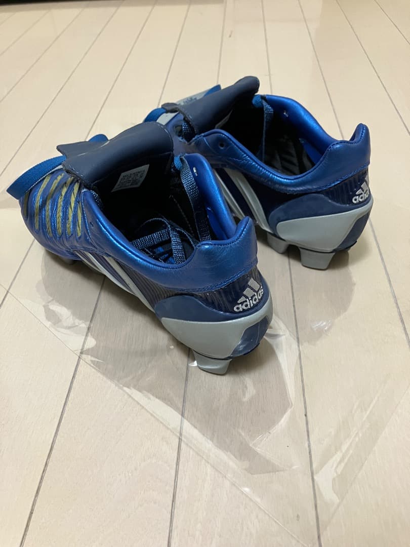 し*ゅ様 アディダス プレデターパルス 26.0cm タグ無し新品・未使用