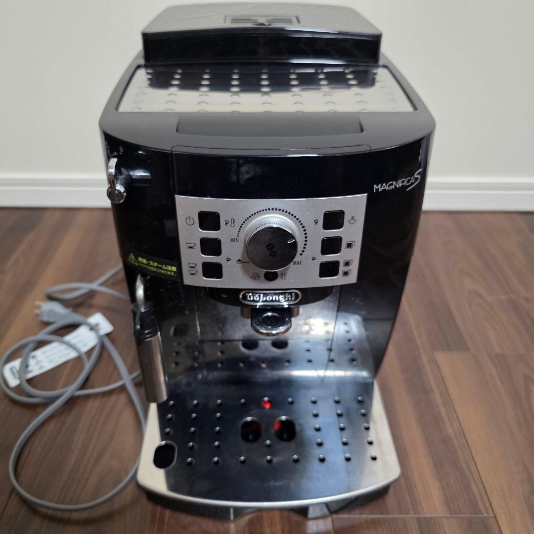 デロンギ MAGNIFICA S De'Longhi 全自動コーヒーメーカー 楽天市場】【15％OFF】＼楽天ランキング1位／デロンギ マグニフィカS