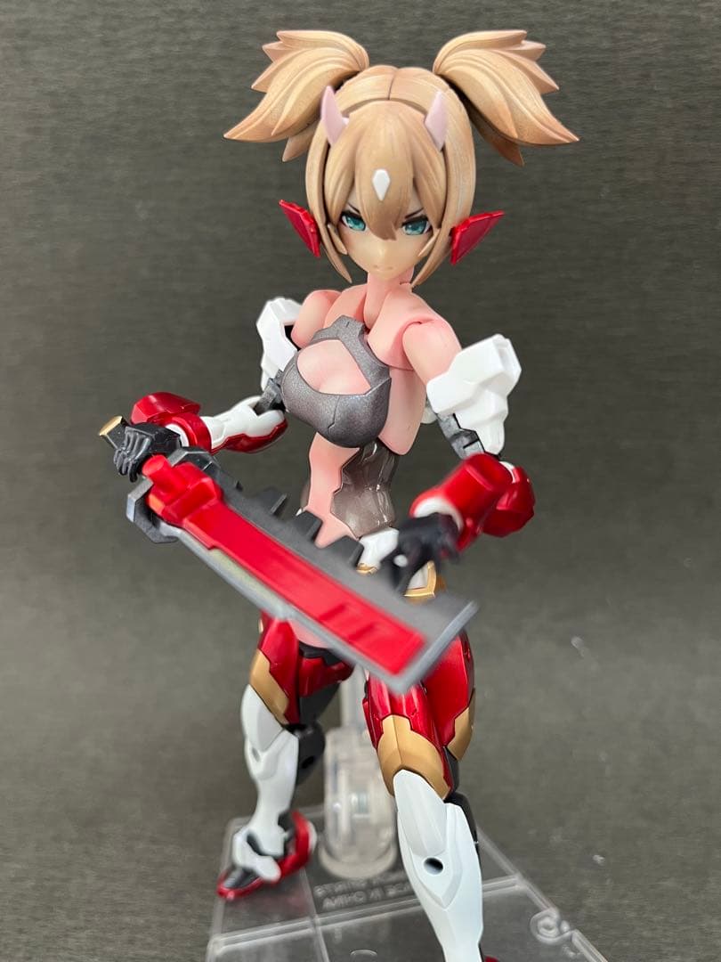 メガミデバイス 朱羅忍者ぽっちゃりボディとスレンダーボディ