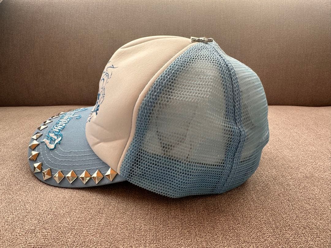 UNKNOWN LONDON Be Mine Trucker Cap