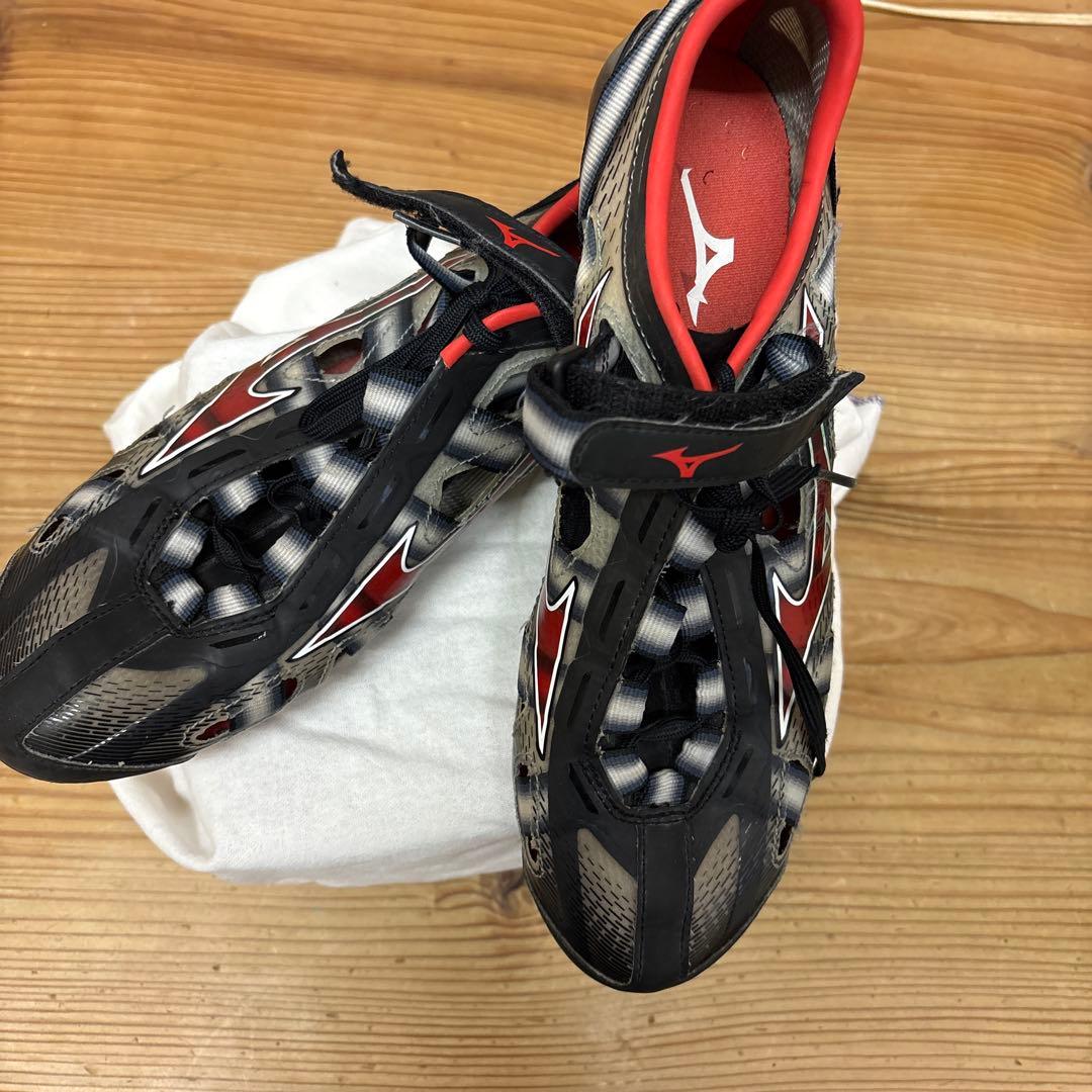 Mizuno スパイクシューズ ブラック/レッド 27cm - メルカリ