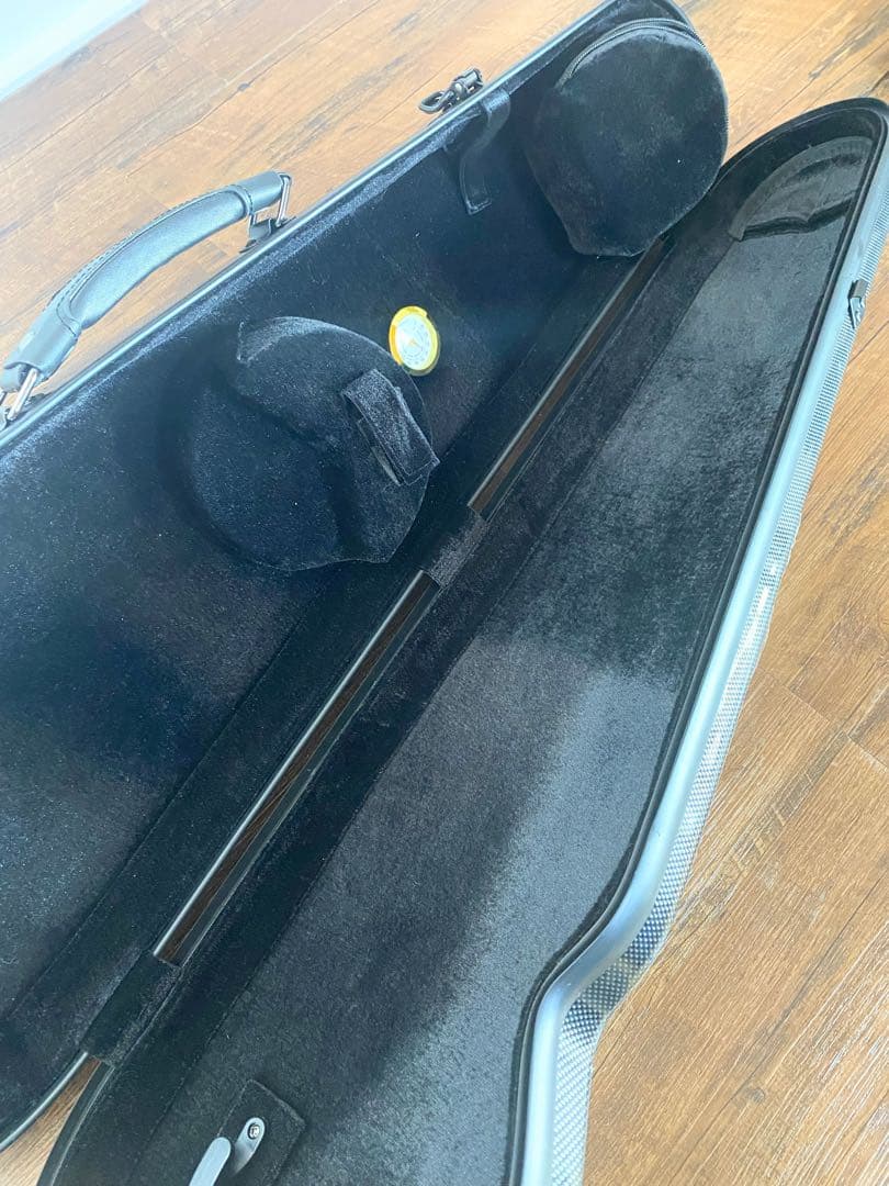 値下げ！】KYLIESMAN バイオリンケース 4/4 カーボン製 付属品付き