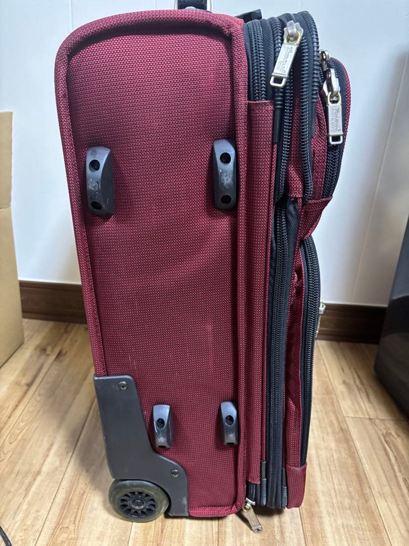 Pathfinder キャリーケース トランクケース トラベルバッグ 赤