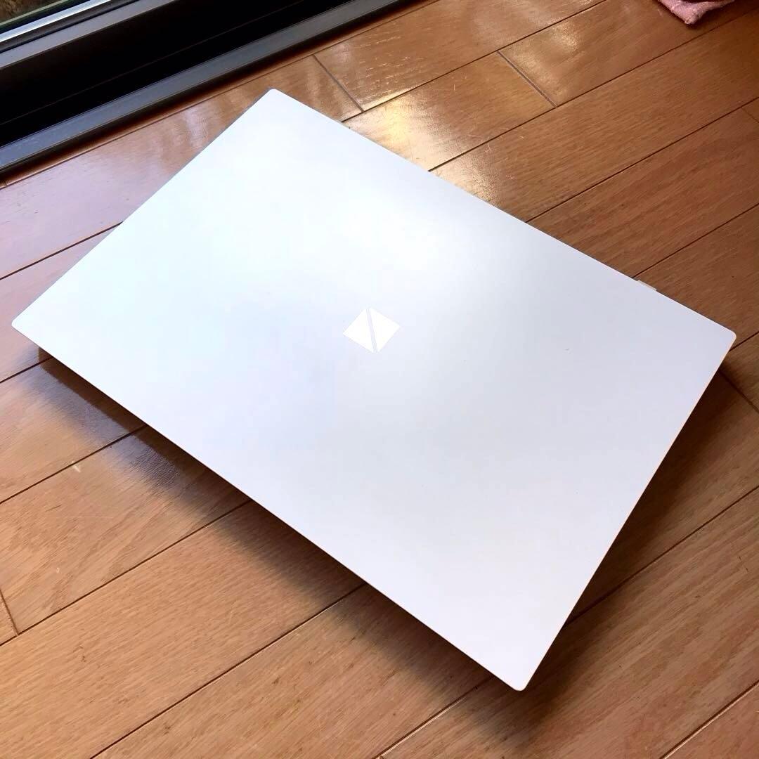 美品 LaVie N1535AKW(新品M.2 NVMe SSD512GB)