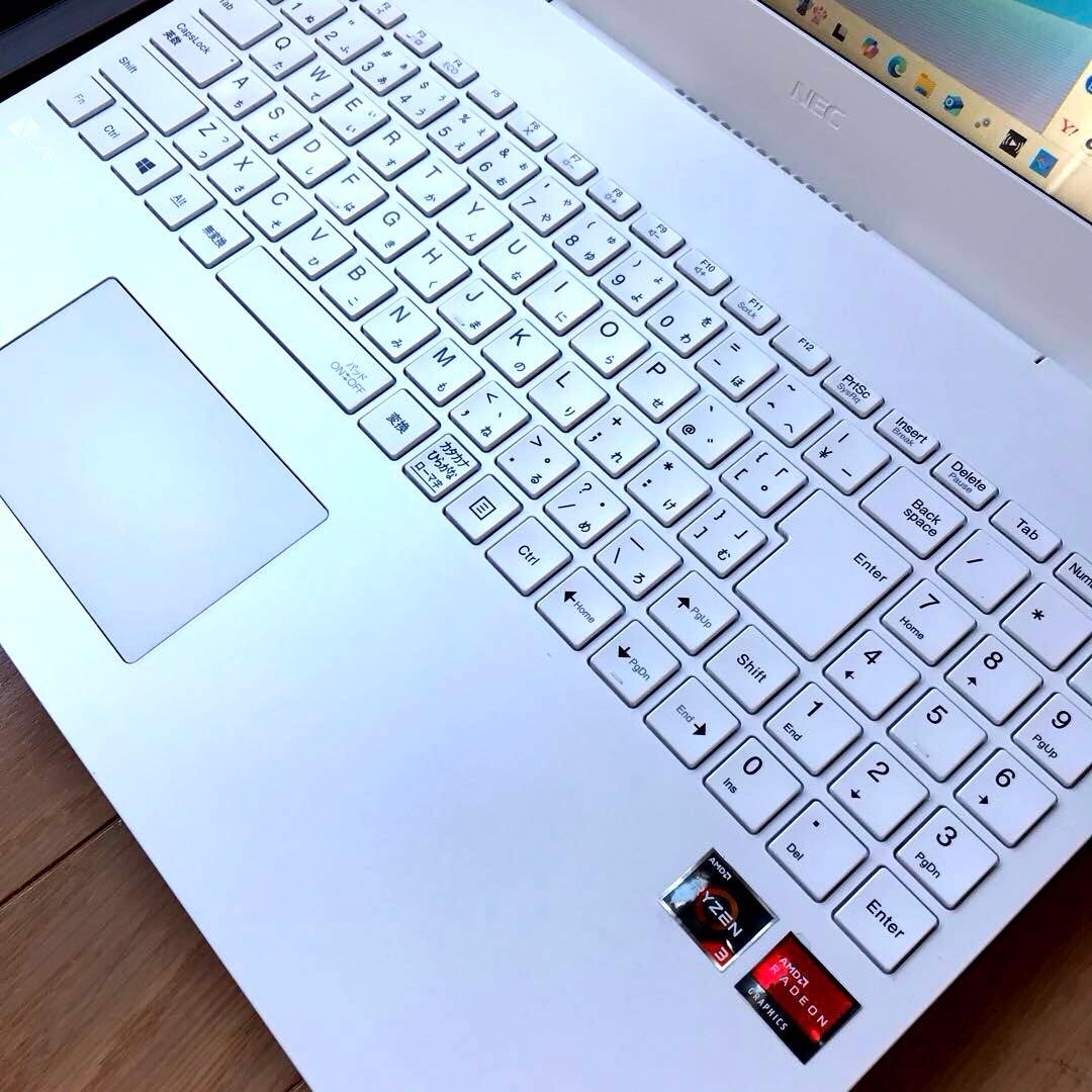 美品 LaVie N1535AKW(新品M.2 NVMe SSD512GB)