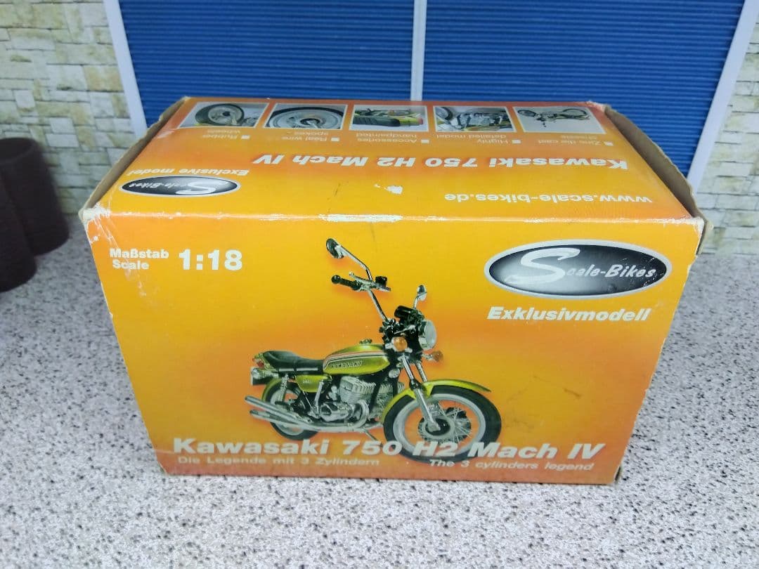 Scale-Bikes 1/18ミニカー カワサキ 750 H2 Mach Ⅳ - メルカリ