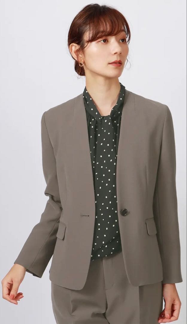 ❤️着用1回のみ❤️洋服の青山 ブラウンパンツスーツセット - メルカリ