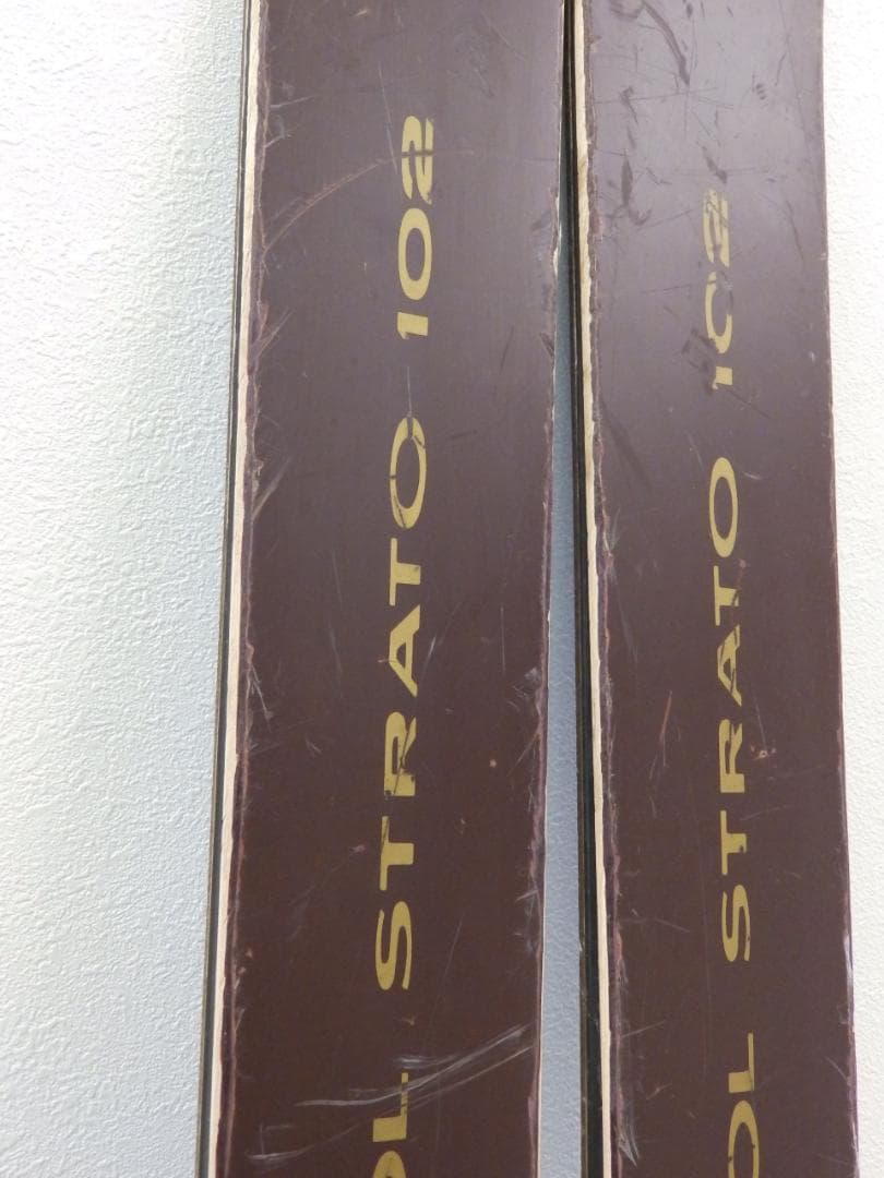 ROSSIGNOL STRATO 102 スキー板・ストック コンパーデル付き - メルカリ