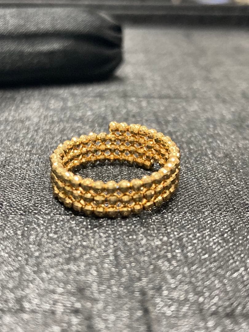 K18YG イエローゴールド ワイヤーリング ３連 伸縮 フリーサイズ K18YG イエローゴールド ワイヤーリング 3連 伸縮 フリーサイズ