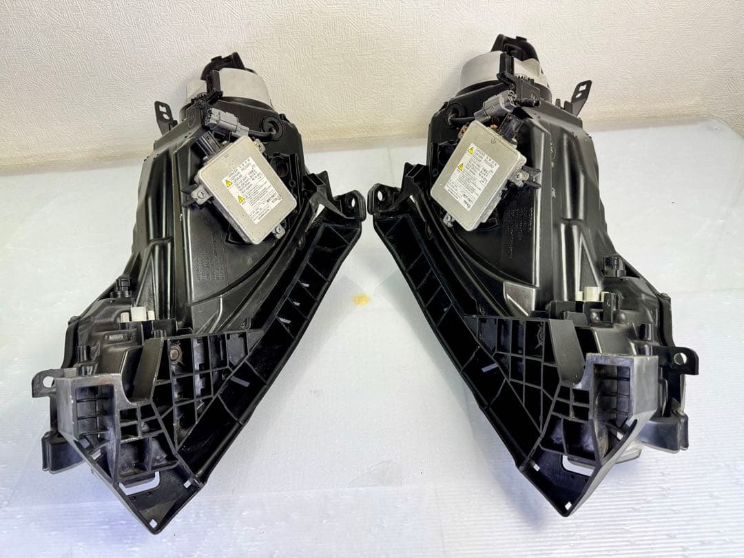 フリード GB3 GB4 前期 HIDヘッドライト左右セット - メルカリ