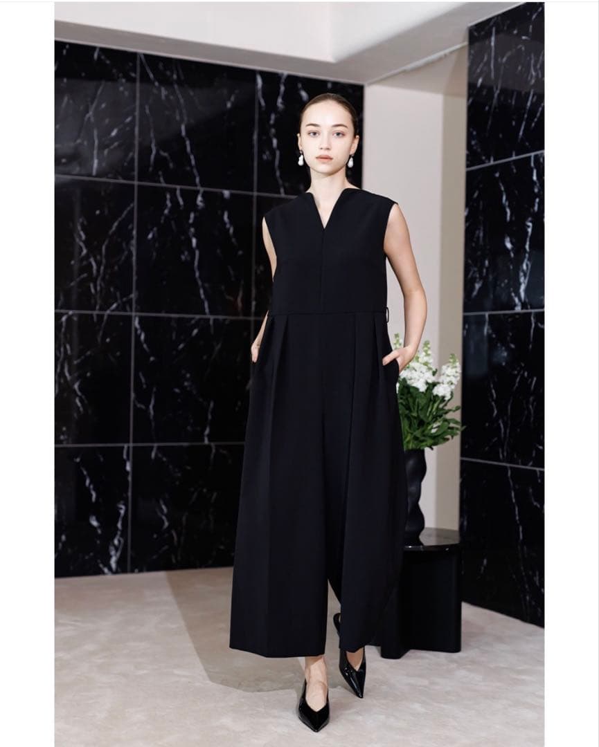 ⭐︎新品未使用⭐︎Heve heart neck all-in-oneブラック - メルカリ