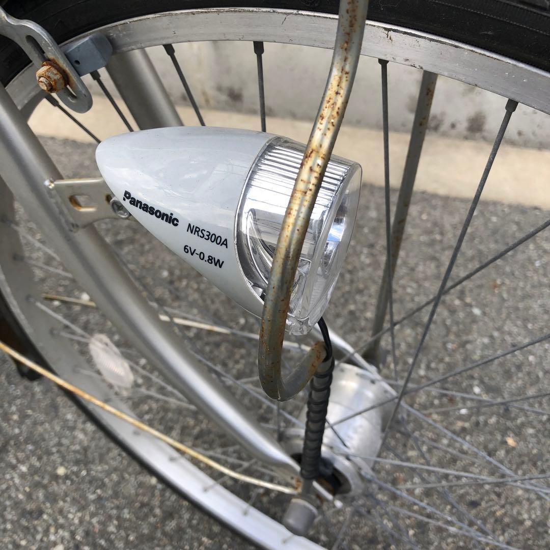 シルバー 26インチ シティサイクル 前バスケット付き MARUISHI