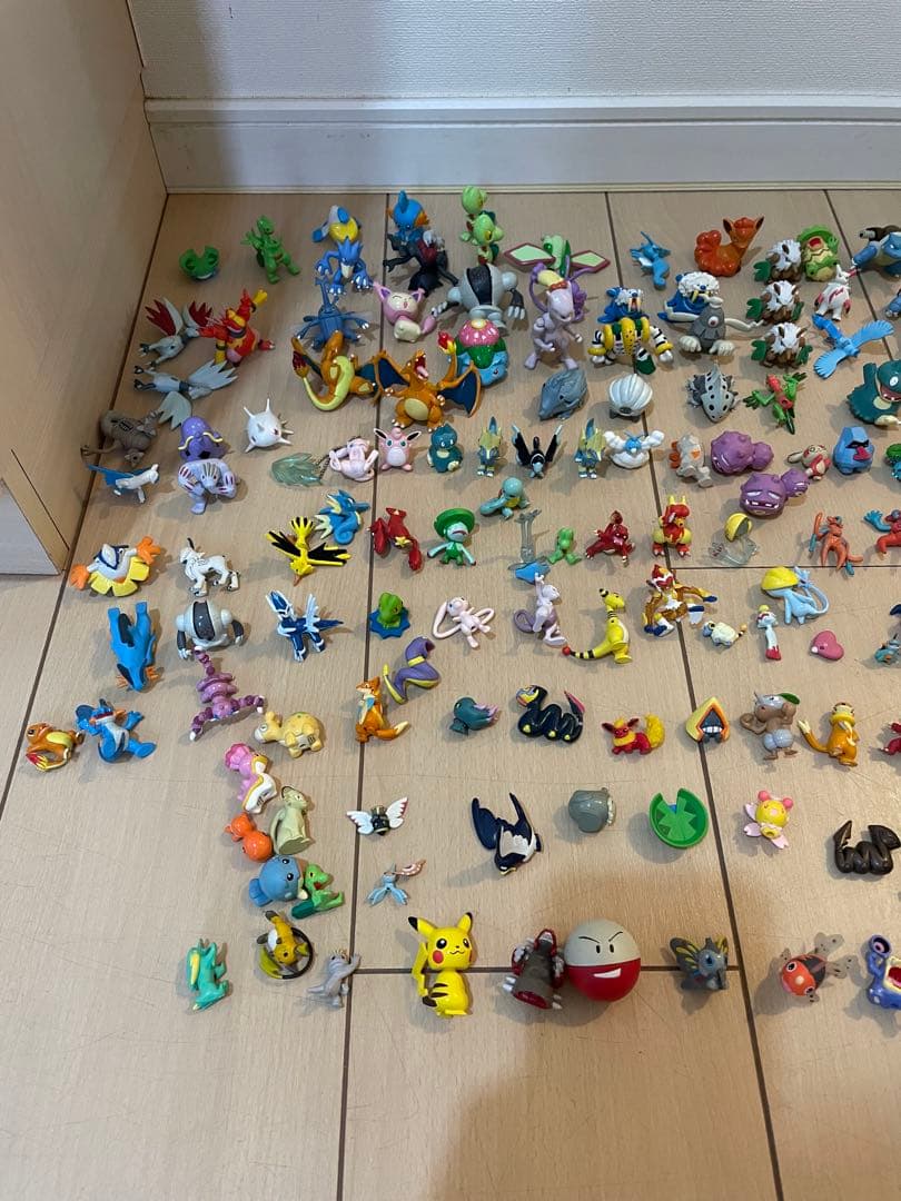 立体ポケモン図鑑等まとめ売り 【廃盤】250体くらい
