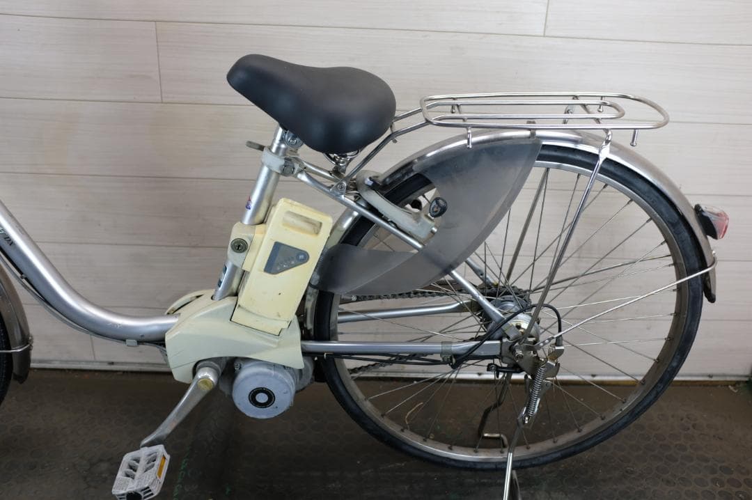 パナソニック　26インチ　3段　6.6Ah（5点灯）充電器あり