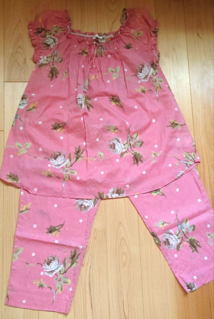 【あっこ】イクコ（IKUKO） 花柄ルームウェアパジャマ IKUKO(イクコ)｜ダブルガーゼ花柄プリント ラグランスリーブパジャマ