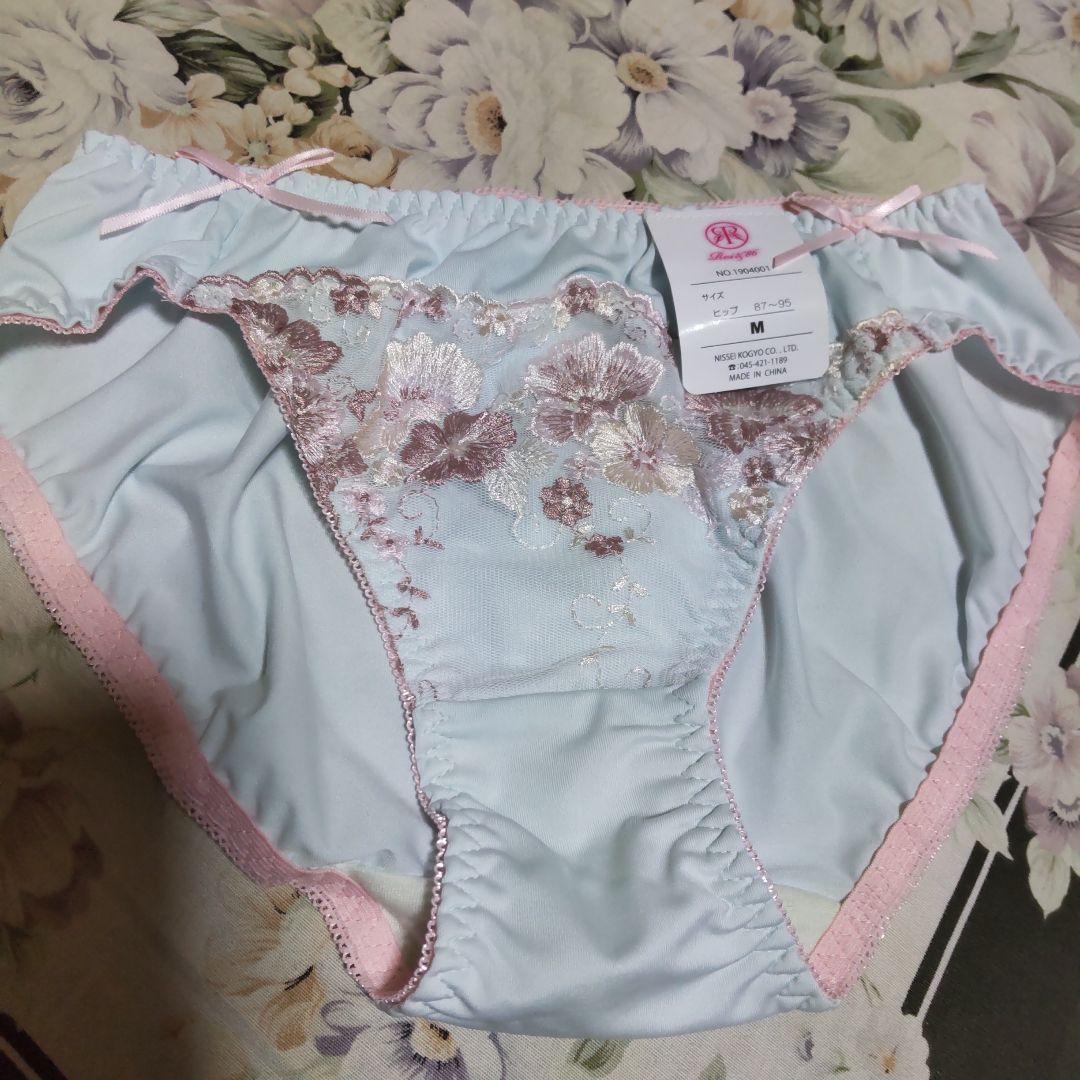 花柄刺繍 水色ショーツ Mサイズ新品 - メルカリ