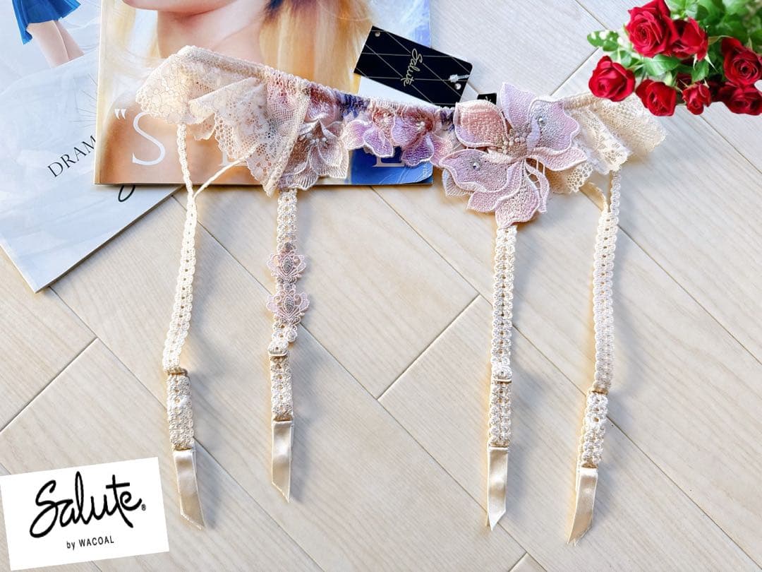 サルート【エミールガレ】ガーターベルトM BE 29 店舗限定 - メルカリ