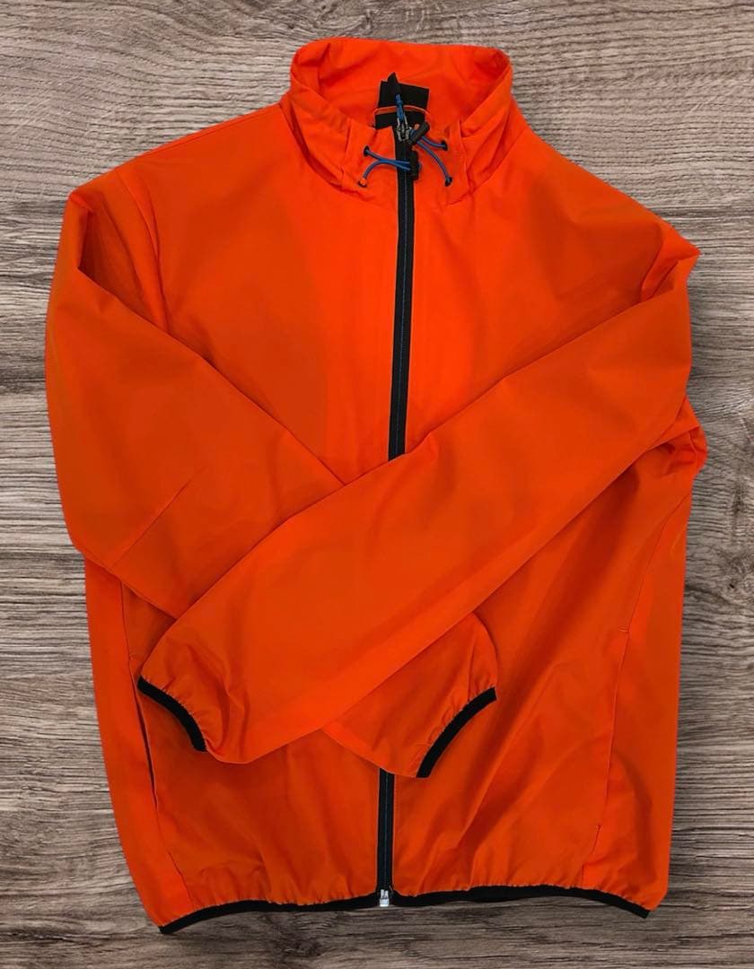 ワークマン 耐久撥水ストレッチ ウィンドブレーカー オレンジ M - メルカリ