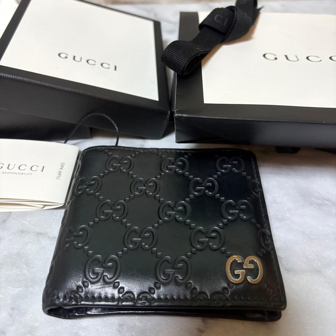 GUCCI グッチ GGシマ 二つ折りメンズ 財布 ブラック グッチシマ グッチ GUCCI 二つ折り財布 折財布 小銭入れなし 新品