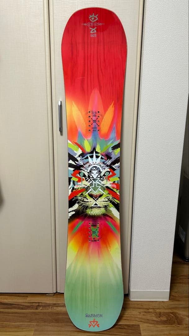【送料込】SALOMON GYPSY 143cm カバー付き スノーボード板 Amazon | サロモン(SALOMON) スノーボード 板 ボード GYPSY(ジプシー