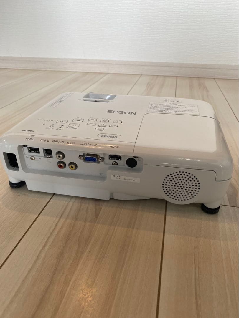 エプソン プロジェクター EB-X06 HDMI アップル純正変換ケーブル付