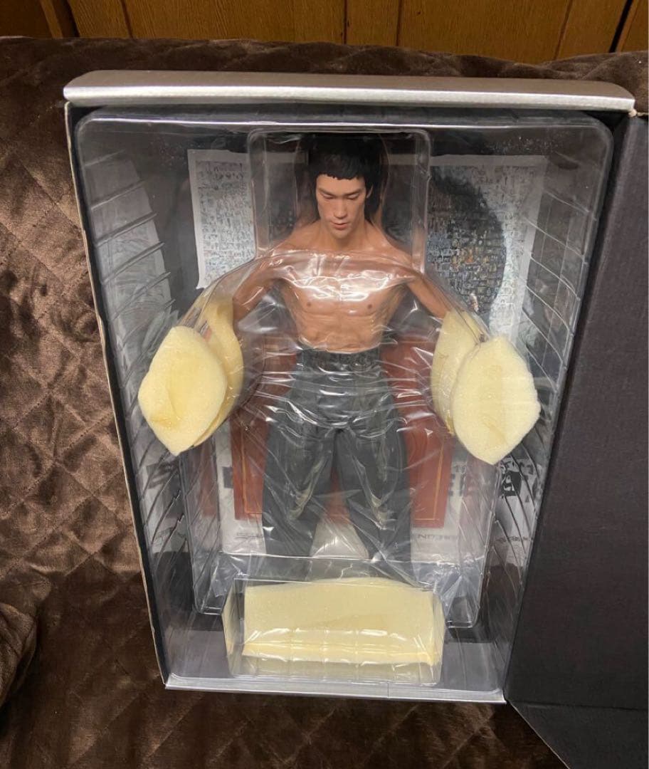 ENTERBAY ブルース・リー フィギュア ドラゴンへの道　（未使用品）