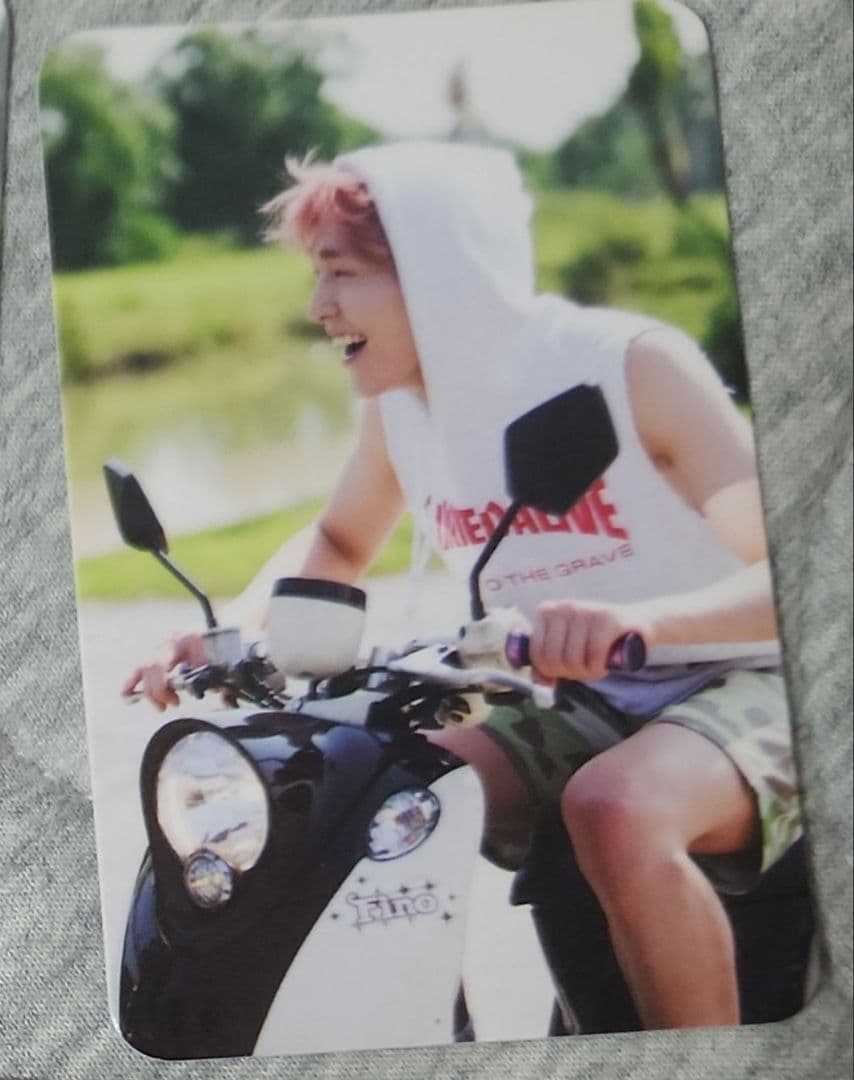 売り切り☆最終価格☆SHINeeオニュ odd トレカ - メルカリ