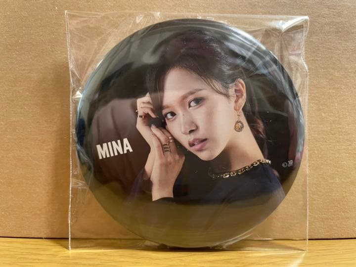 TWICE &TWICE ミナ 缶バッジ - メルカリ