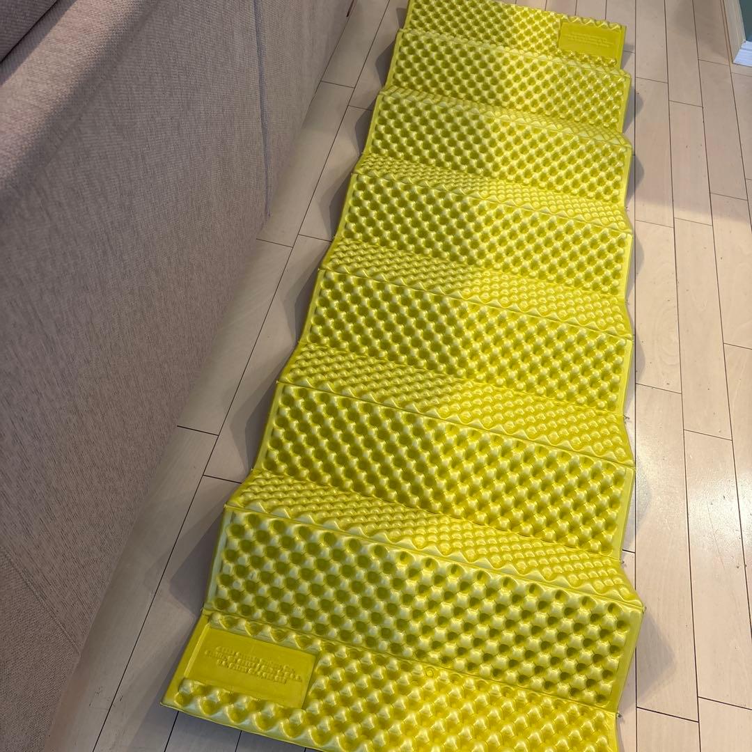 さ*き様 サーマレスト Zライトソル レモン 収納袋付 2個セット - メルカリ