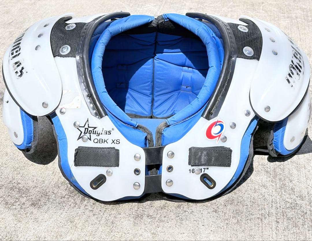 最高峰】DOUGLAS OBK XS ショルダーパッド 16-17インチ - メルカリ