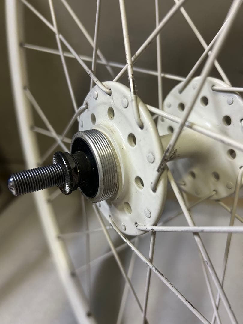 ピスト用ホイール前輪】貴重なホワイトで映えます☆ ピスト用ホイール