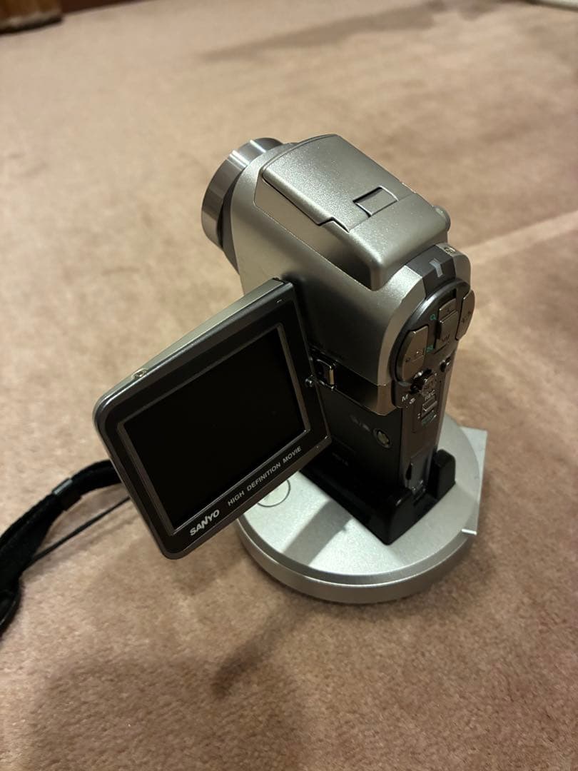 Xacti HD1A CCD コンデジ カメラ 5.1メガピクセル - メルカリ