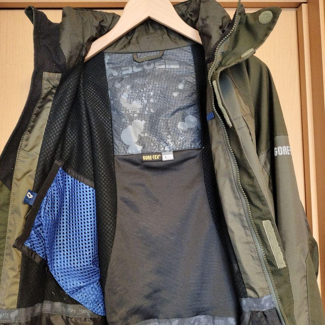 最上位モデルBLUEBLOOD GORE-TEX スノーボードウェアー上L下 O