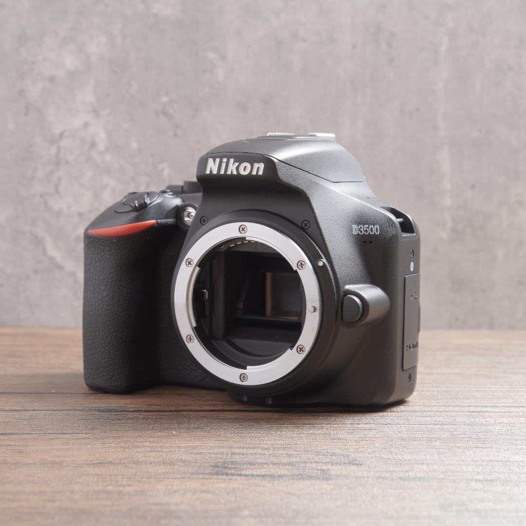 ✨ショット数1400回で超美品✨Wi-Fi✨Nikon D3500 1025