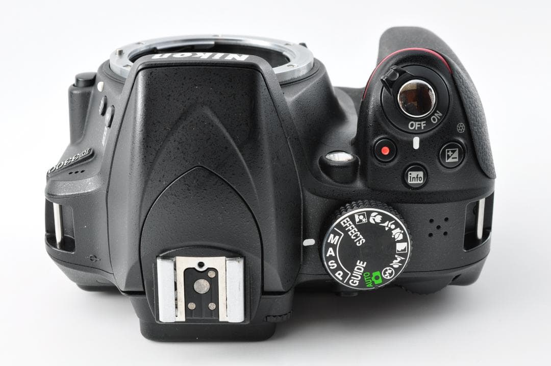 Nikon D3300 +AF-S DX NIKKOR 55-200 #1325 - メルカリ