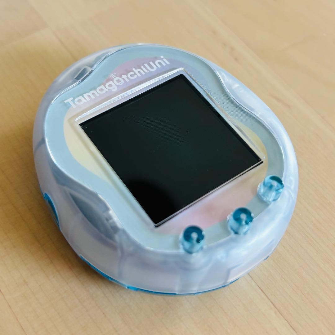 Tamagotchi Uni たまごっちユニ プリズムホワイト