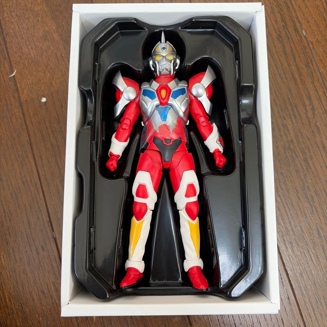 グリッドマン S.H.Figuarts 真骨彫製法