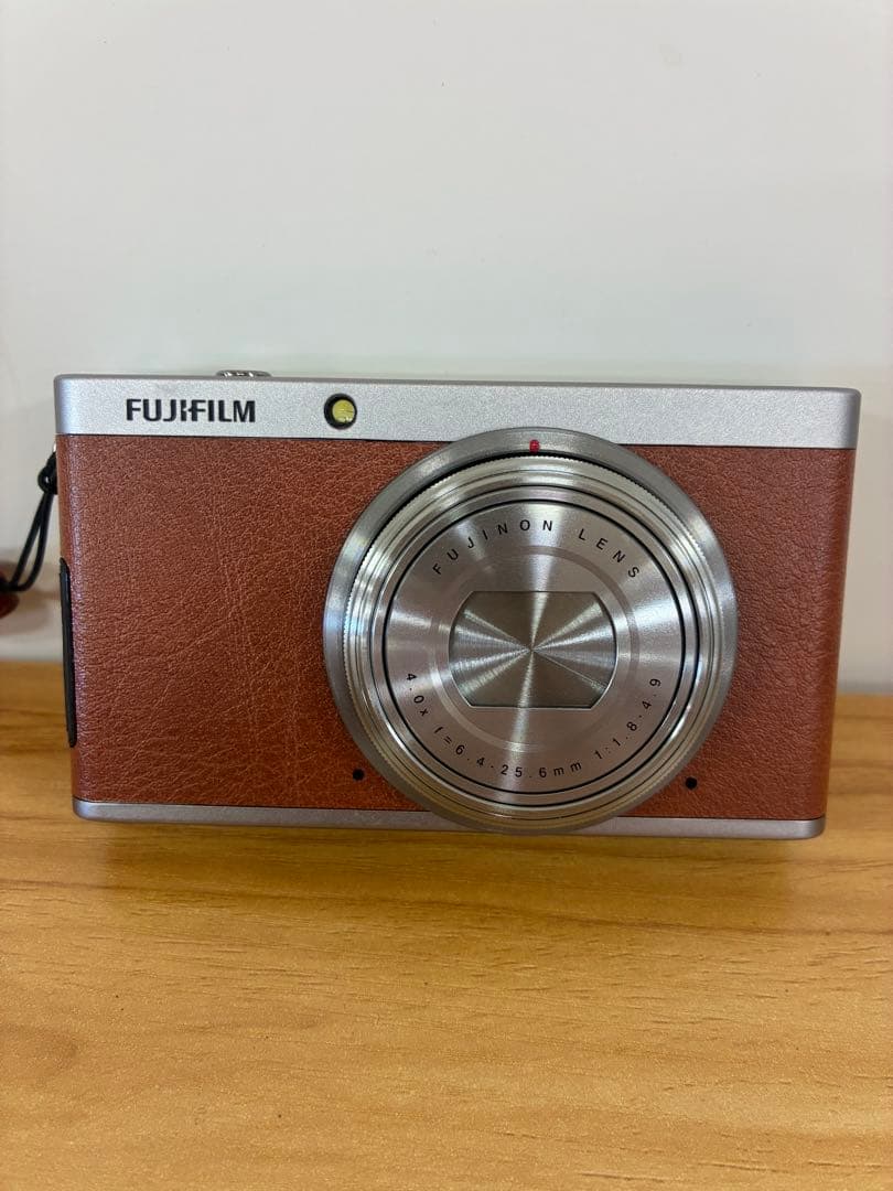 FUJIFILM XF1デジタルカメラ 充電器・カバー付 - メルカリ