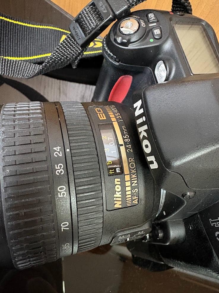 ニコン　Nikon F80 + AF-S 24-85mm F3.5-4.5 ED