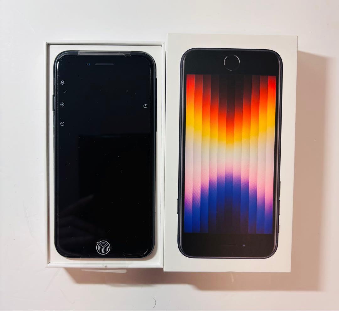 未使用　iPhoneSE3 SIMフリー　64GB 黒　本体、付属品、箱あり iPhone SE（第3世代） iPhoneSE3 64GB 第3世代 APPLE SIMフリー 新品