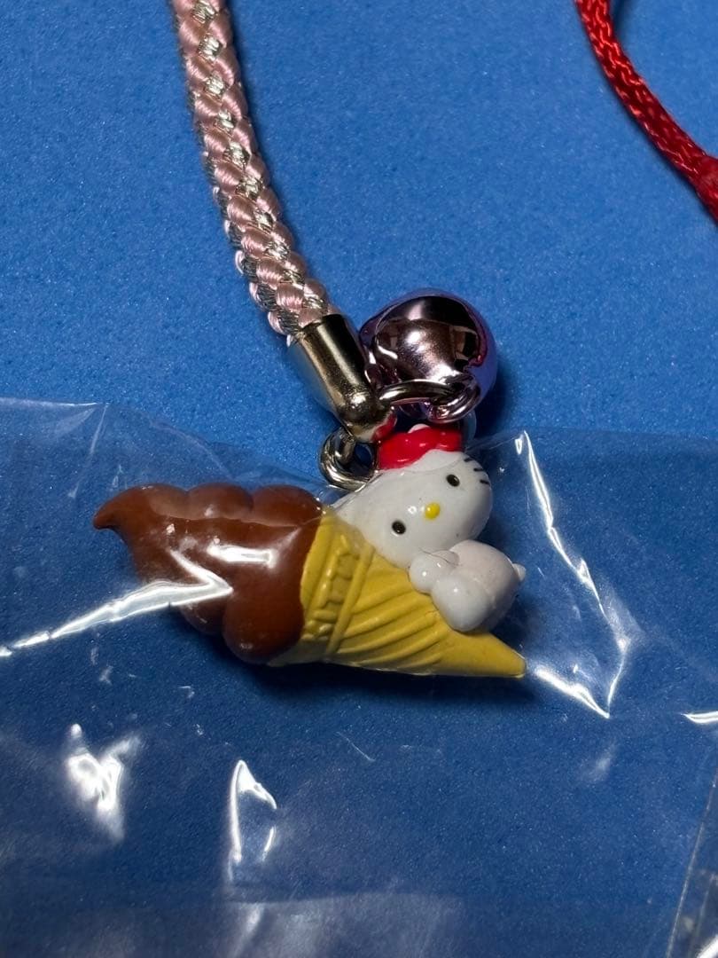 ご当地キティ　ソフトクリーム　ドーナツ　根付け　3点セット