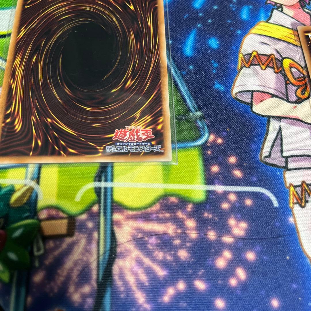 遊戯王　霆王の閃光ドミナス・スパーク　レリーフ　アルティメットレア　UL