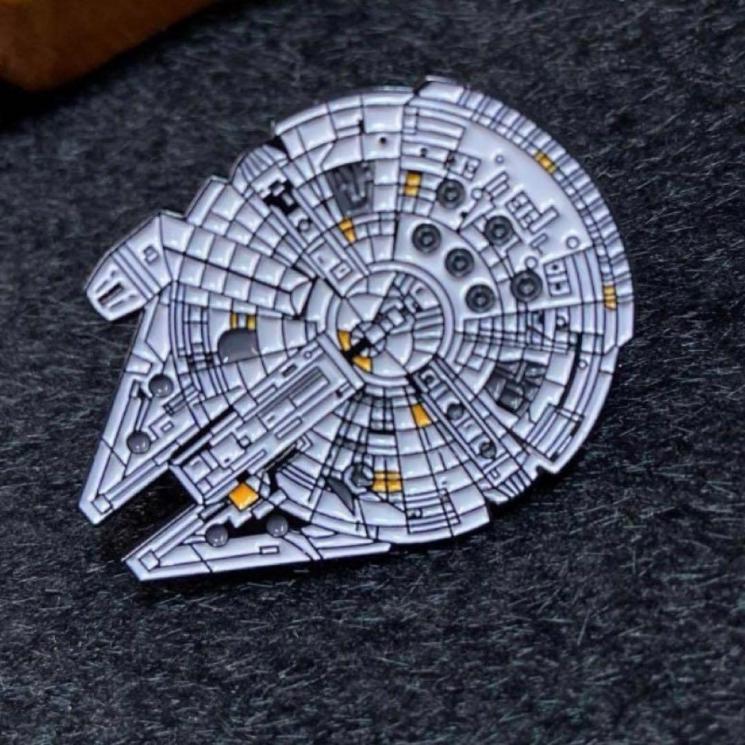 新品未開封 非売品 ノベルティ ピンバッチ ミレニアムファルコン