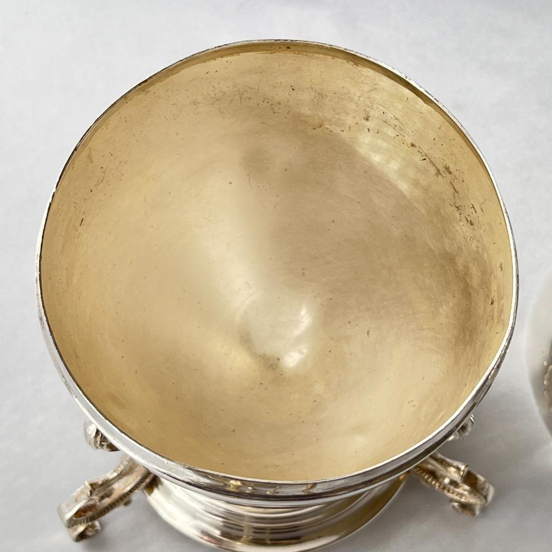 英国】 ファルコンのエッグコドラー ライナー / バナー - メルカリ