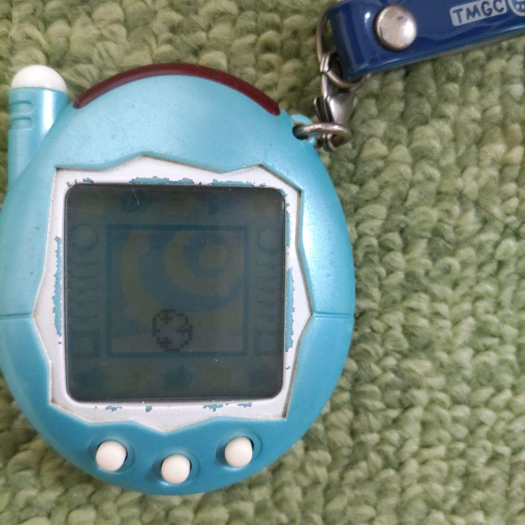 バンダイ 祝ケータイかいツー！たまごっちプラス メタぶるー TMGC ケー