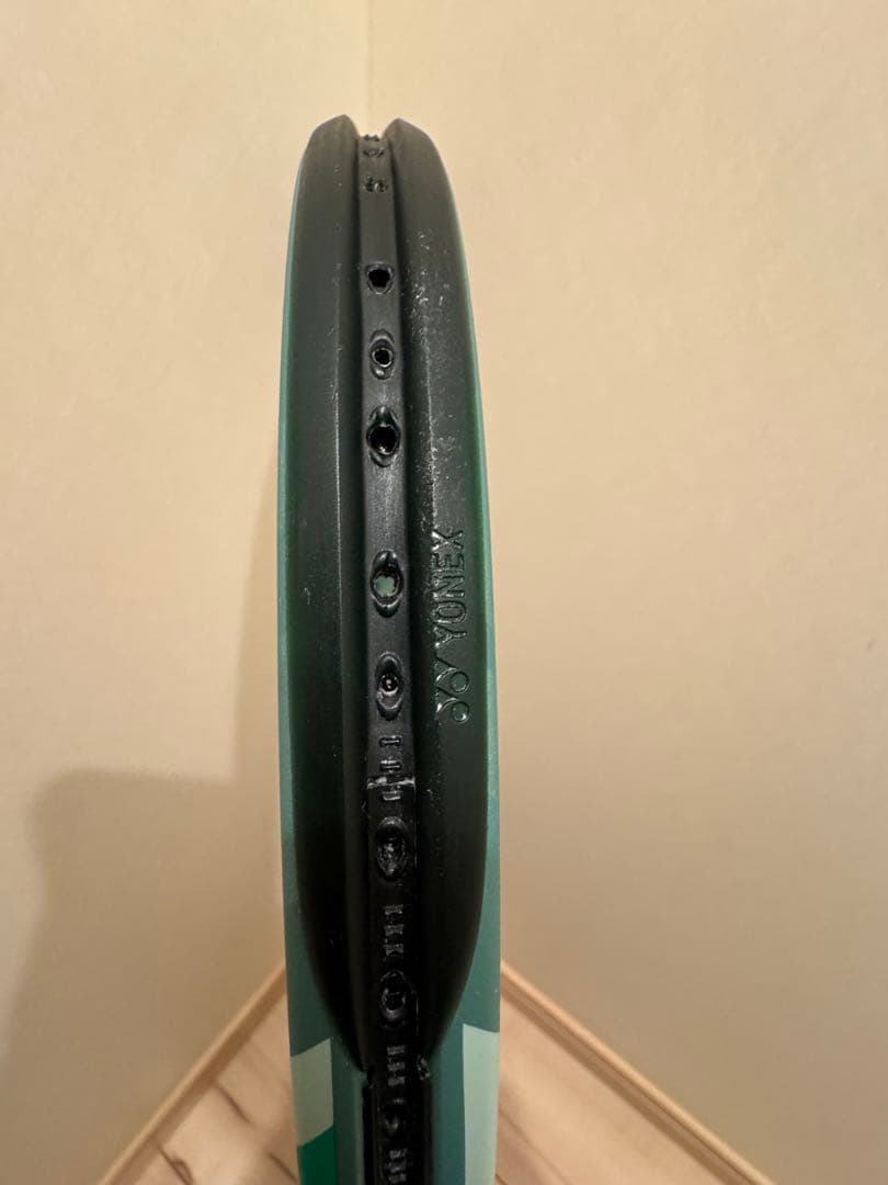 未使用に近い。ヨネックスパーセプト100 300g、G2、一回使用品