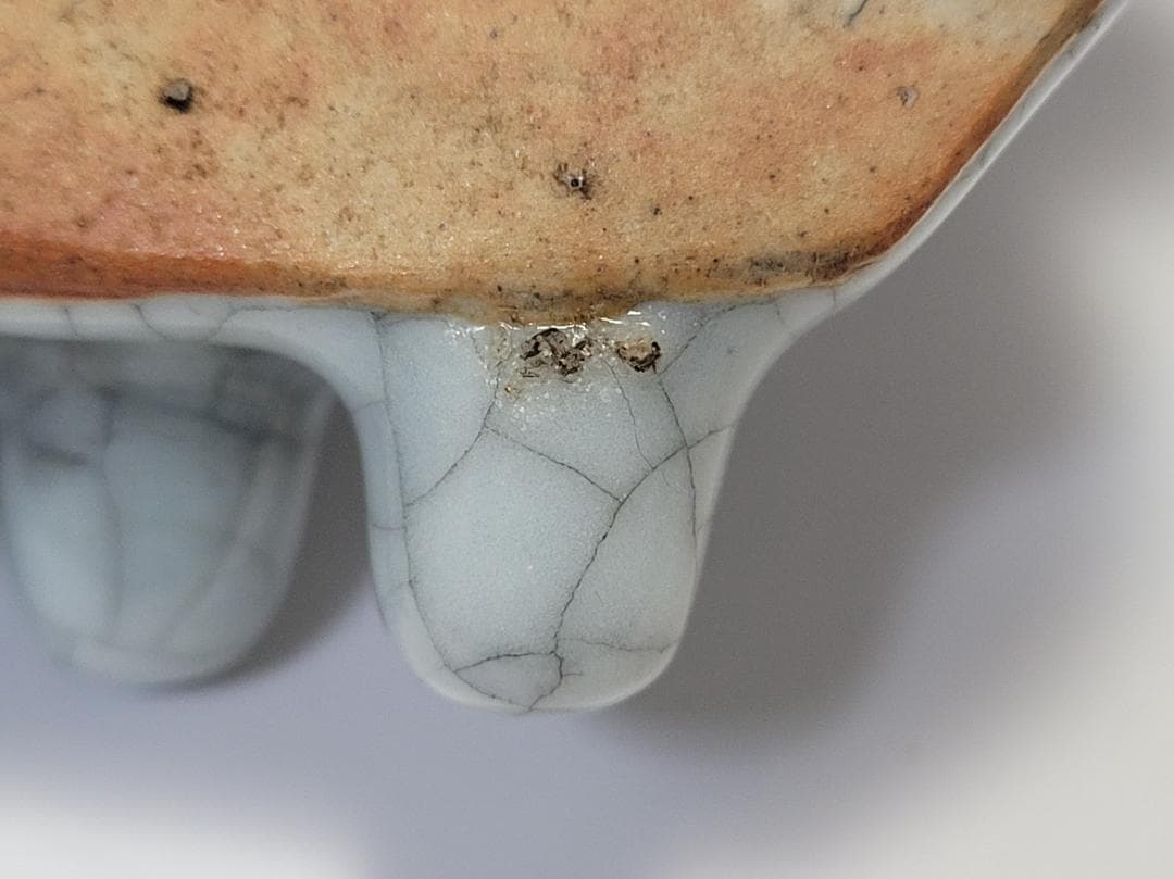 白磁 貫入 三足香炉型 掛花入 明清時代 幅約8.7cm - メルカリ