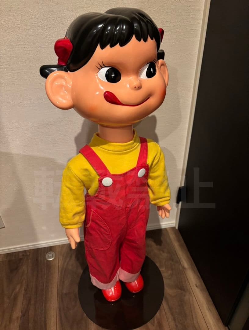 不二家 店頭ペコちゃん ほっぺの赤いペコちゃん 等身大